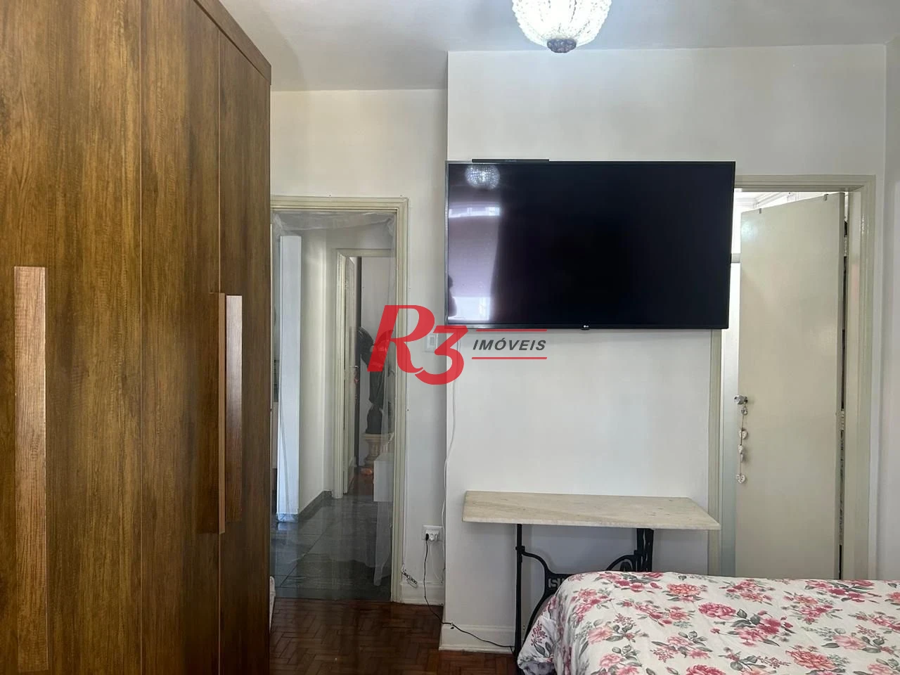 Apartamento com 2 dormitórios à venda, 85 m² por R$ 680.000,00 - Gonzaga - Santos/SP
