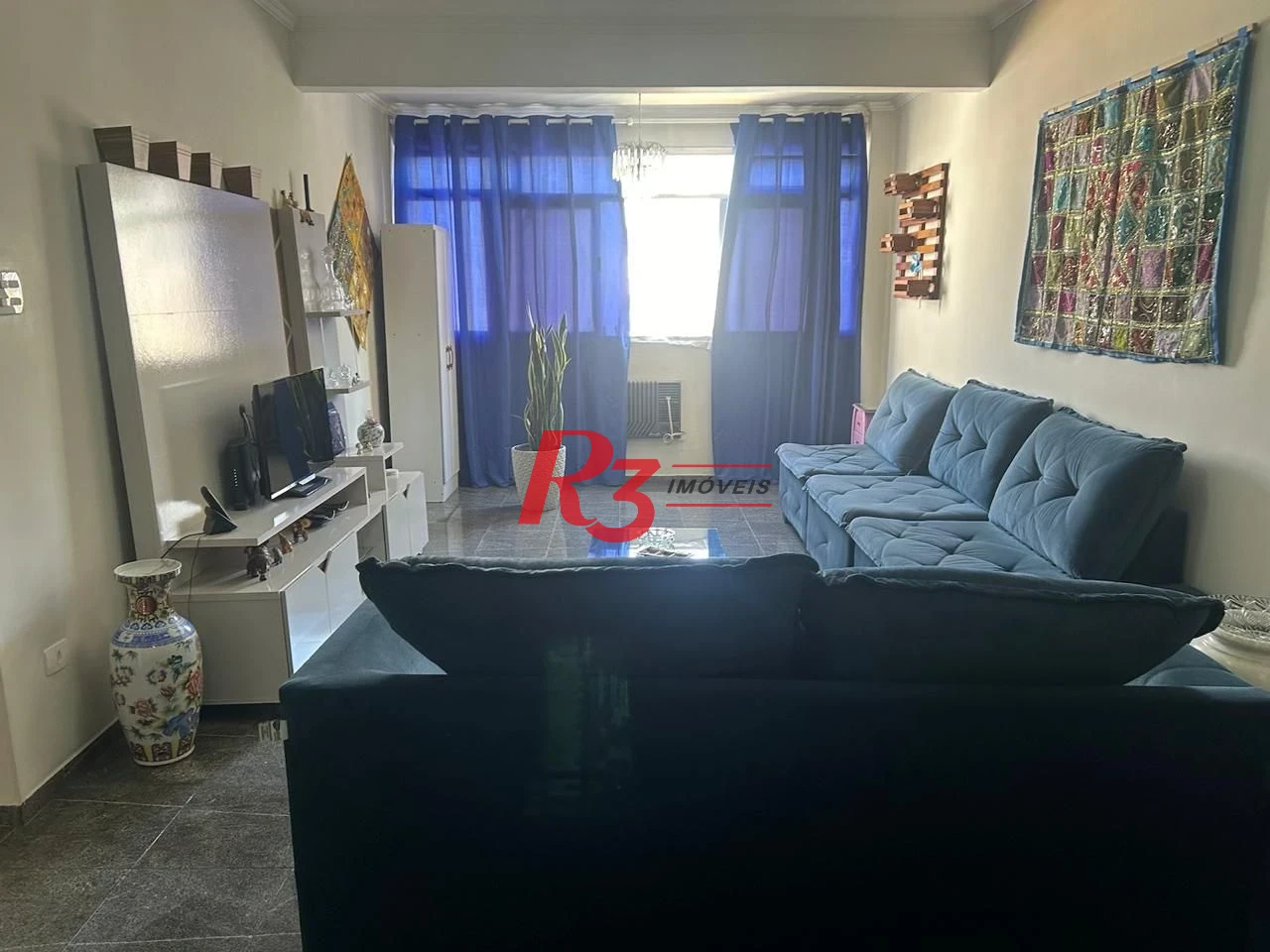 Apartamento com 2 dormitórios à venda, 85 m² por R$ 680.000,00 - Gonzaga - Santos/SP