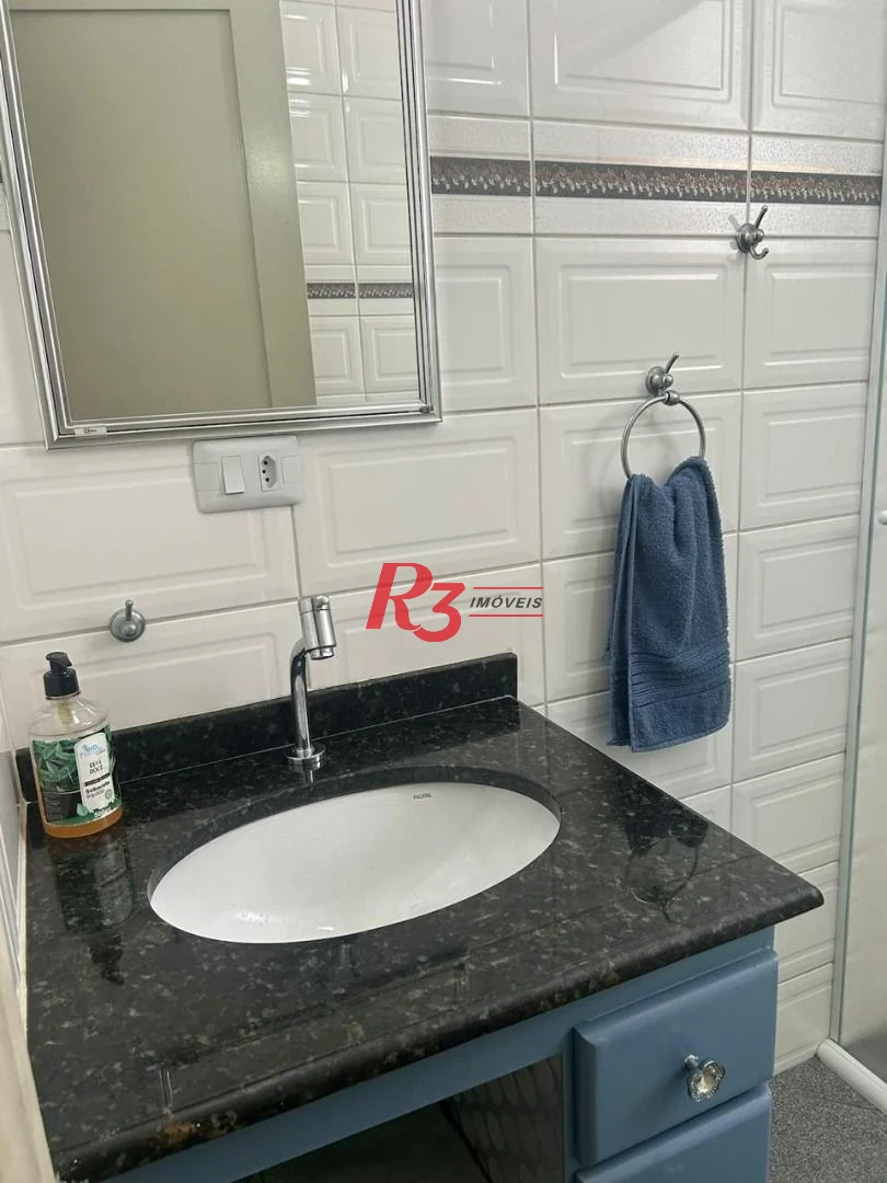 Apartamento com 2 dormitórios à venda, 85 m² por R$ 680.000,00 - Gonzaga - Santos/SP