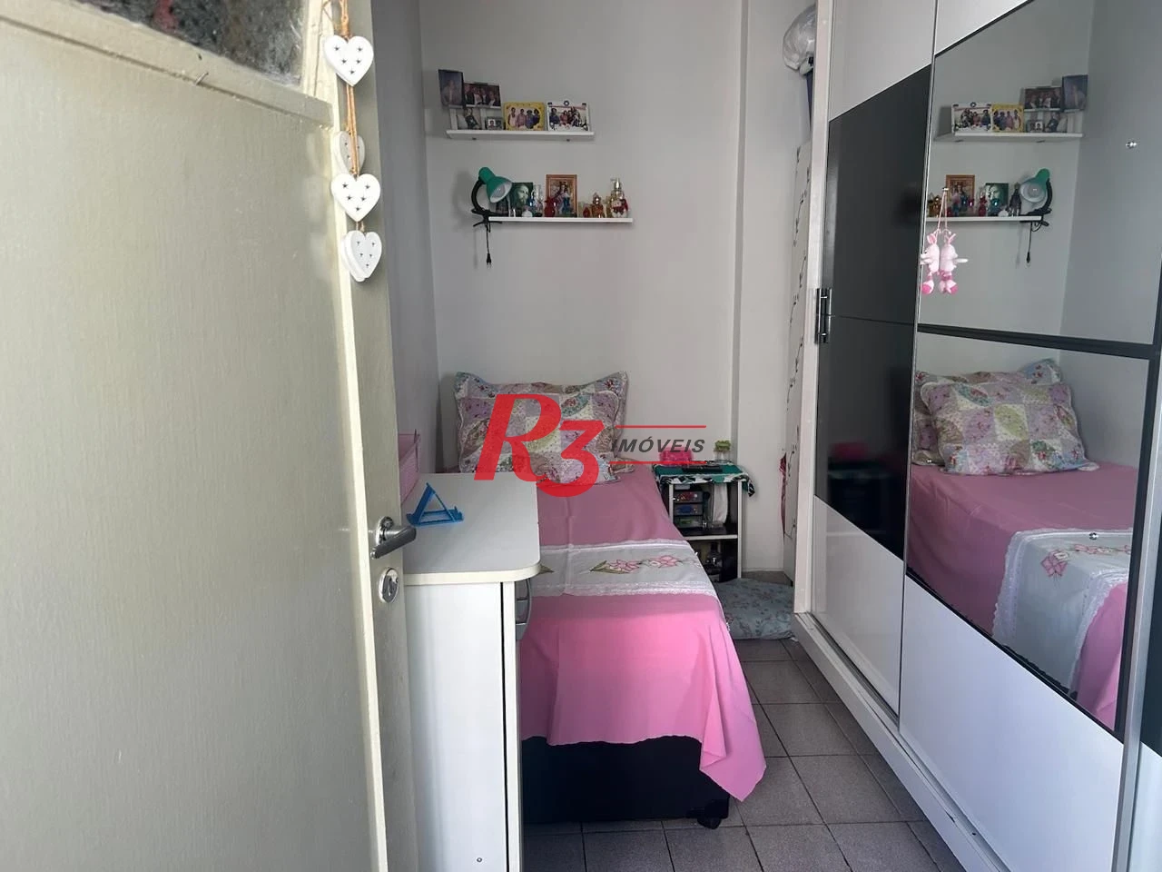 Apartamento com 2 dormitórios à venda, 85 m² por R$ 680.000,00 - Gonzaga - Santos/SP