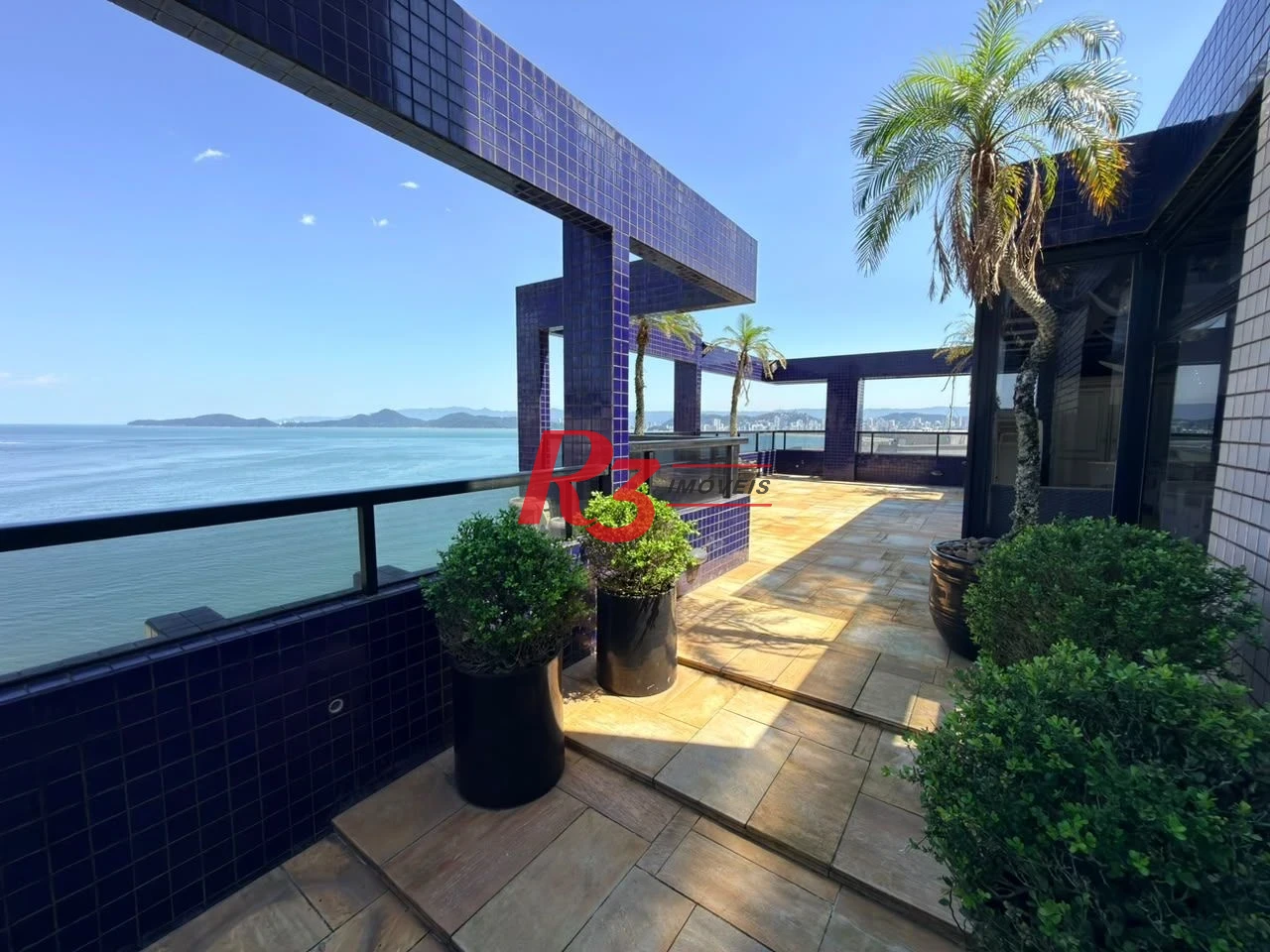 Cobertura com 3 dormitórios à venda, 400 m² por R$ 6.200.000,00 - Ponta da Praia - Santos/SP