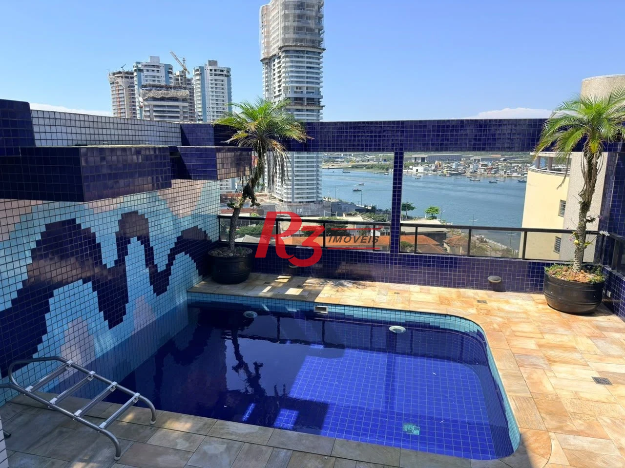 Cobertura com 3 dormitórios à venda, 400 m² por R$ 6.200.000,00 - Ponta da Praia - Santos/SP