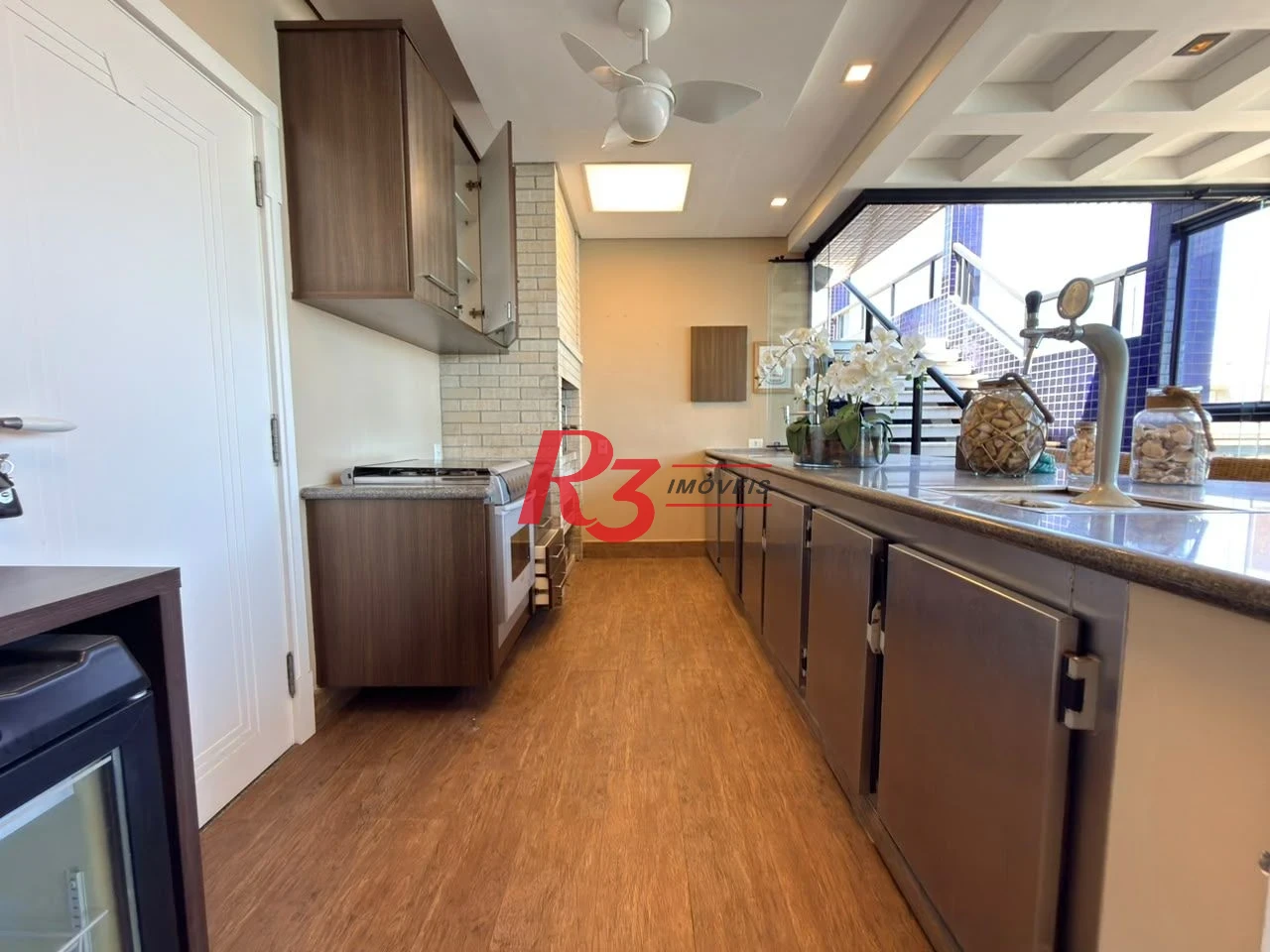 Cobertura com 3 dormitórios à venda, 400 m² por R$ 6.200.000,00 - Ponta da Praia - Santos/SP