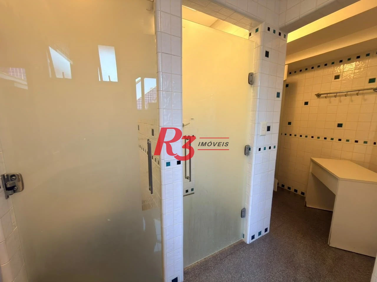 Cobertura com 3 dormitórios à venda, 400 m² por R$ 6.200.000,00 - Ponta da Praia - Santos/SP