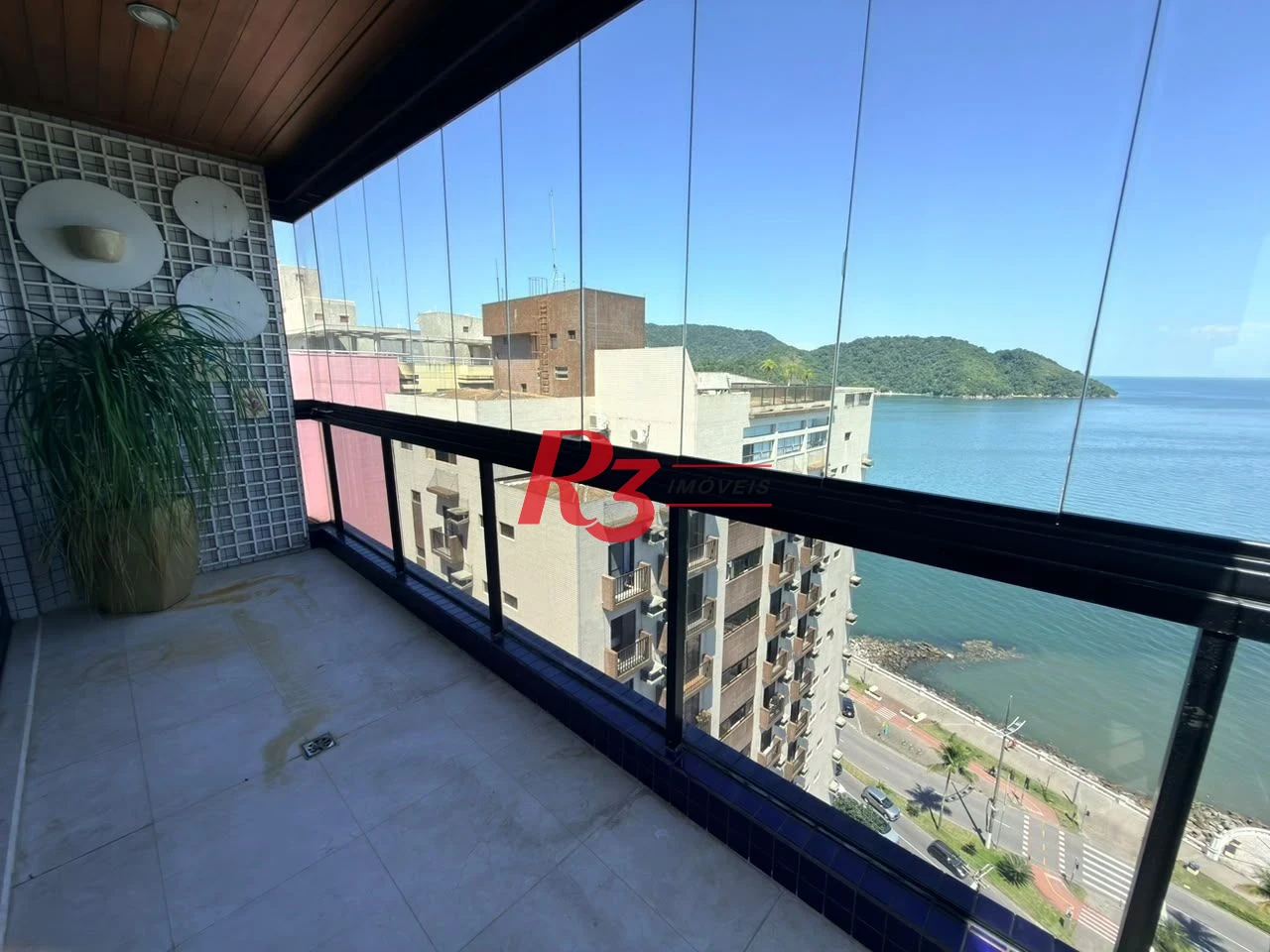 Cobertura com 3 dormitórios à venda, 400 m² por R$ 6.200.000,00 - Ponta da Praia - Santos/SP