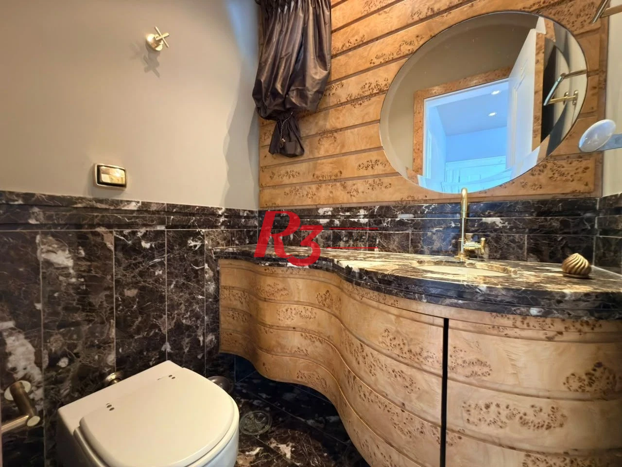 Cobertura com 3 dormitórios à venda, 400 m² por R$ 6.200.000,00 - Ponta da Praia - Santos/SP