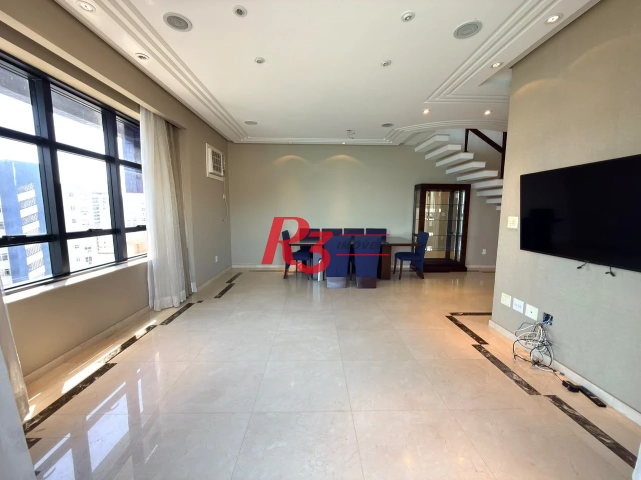 Cobertura com 3 dormitórios à venda, 400 m² por R$ 6.200.000,00 - Ponta da Praia - Santos/SP