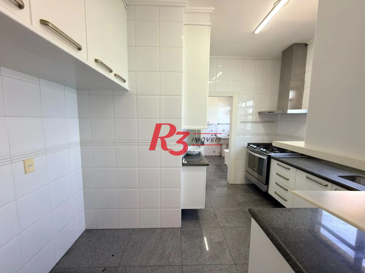 Cobertura com 3 dormitórios à venda, 400 m² por R$ 6.200.000,00 - Ponta da Praia - Santos/SP