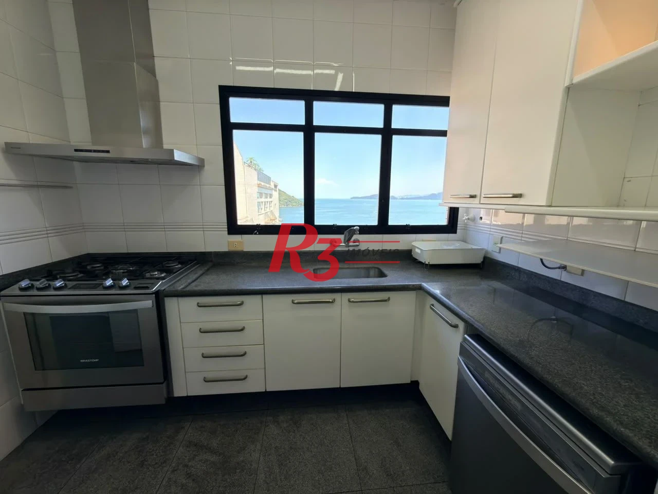 Cobertura com 3 dormitórios à venda, 400 m² por R$ 6.200.000,00 - Ponta da Praia - Santos/SP