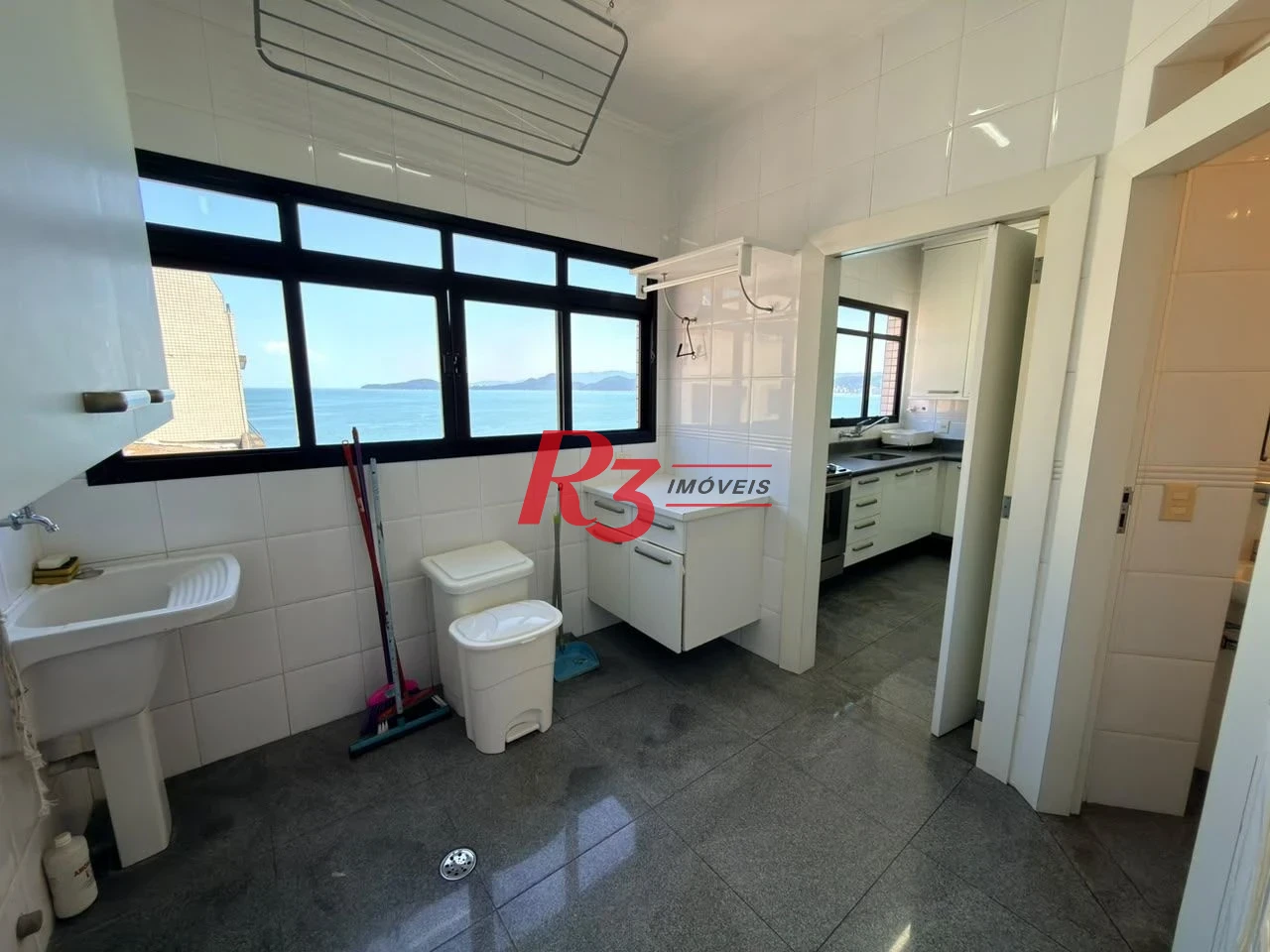 Cobertura com 3 dormitórios à venda, 400 m² por R$ 6.200.000,00 - Ponta da Praia - Santos/SP