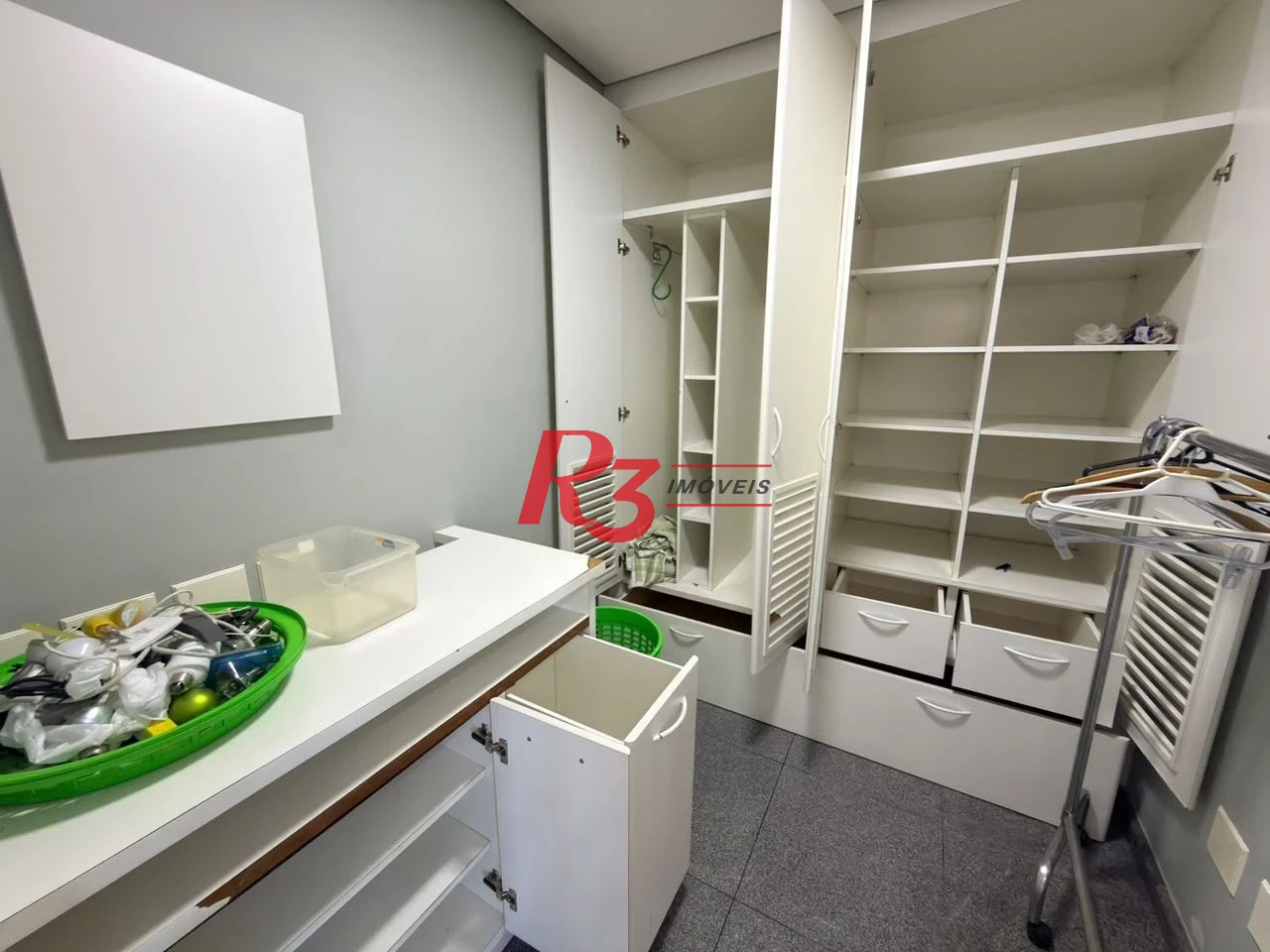 Cobertura com 3 dormitórios à venda, 400 m² por R$ 6.200.000,00 - Ponta da Praia - Santos/SP