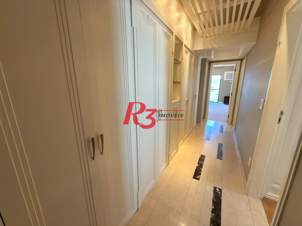 Cobertura com 3 dormitórios à venda, 400 m² por R$ 6.200.000,00 - Ponta da Praia - Santos/SP