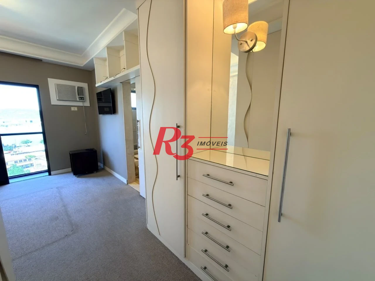 Cobertura com 3 dormitórios à venda, 400 m² por R$ 6.200.000,00 - Ponta da Praia - Santos/SP