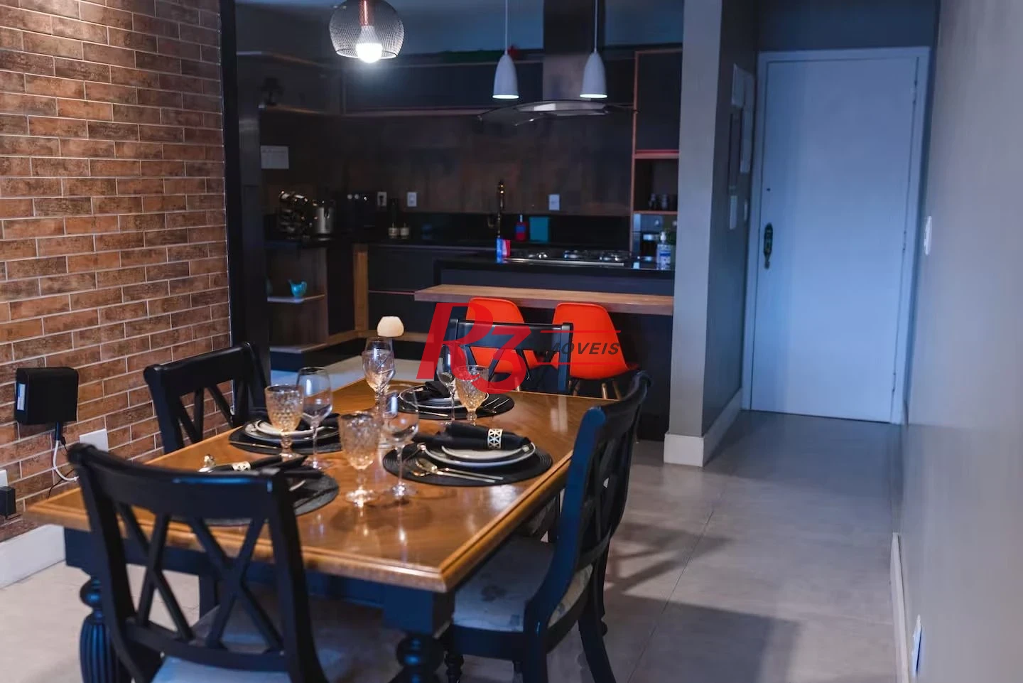 Apartamento com 2 dormitórios à venda, 90 m² por R$ 880.000,00 - Campo Grande - Santos/SP