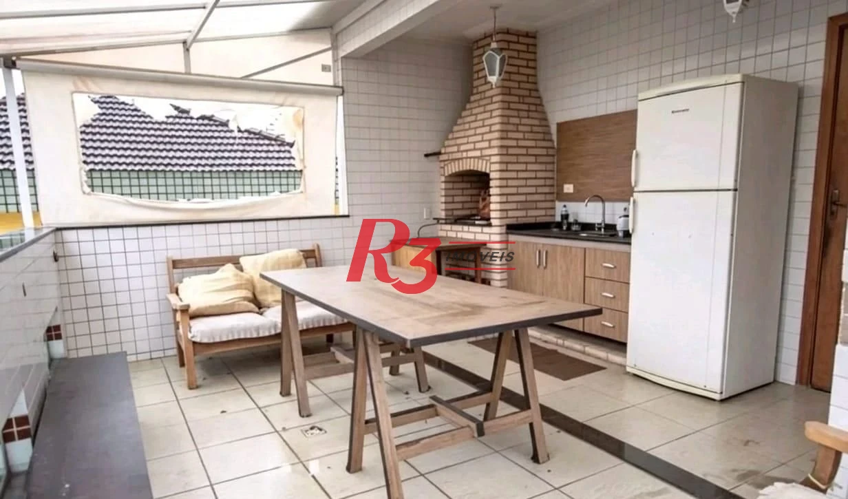 Casa com 4 dormitórios à venda, 150 m² por R$ 1.300.000,00 - Campo Grande - Santos/SP