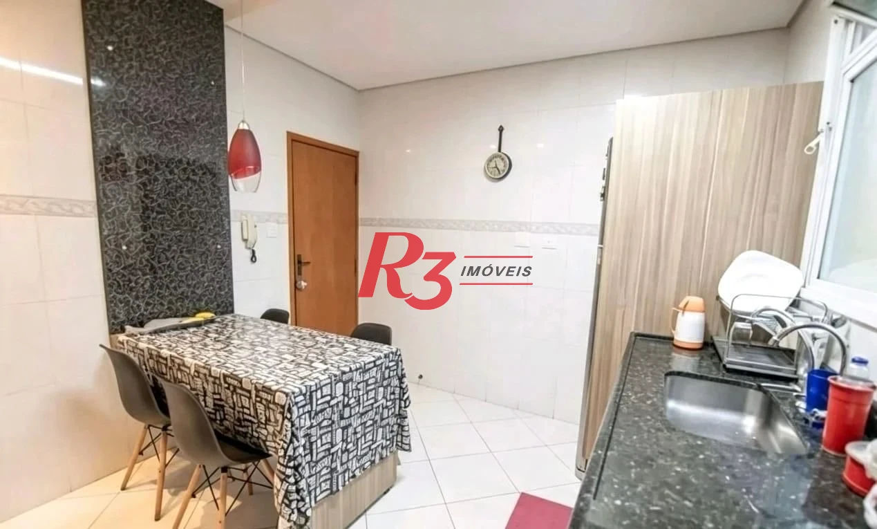 Casa com 4 dormitórios à venda, 150 m² por R$ 1.300.000,00 - Campo Grande - Santos/SP