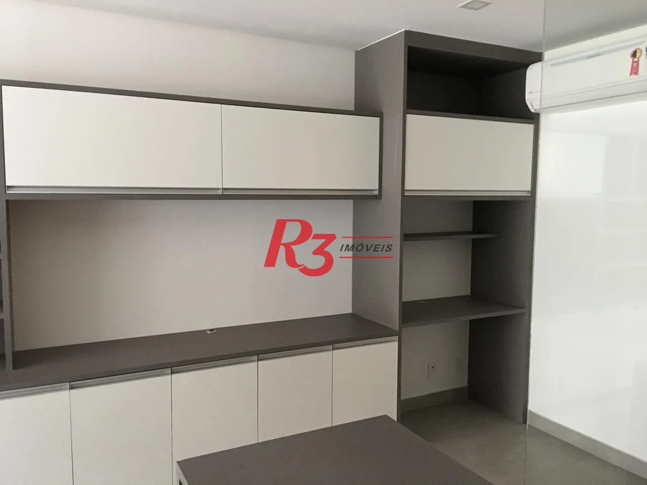 Sala para alugar, 42 m² - Valongo - Santos/SP