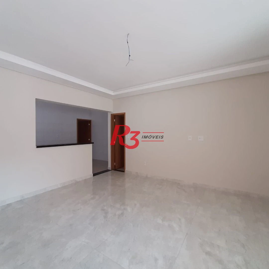 Casa com 2 dormitórios à venda, 108 m² por R$ 790.000,00 - Marapé - Santos/SP