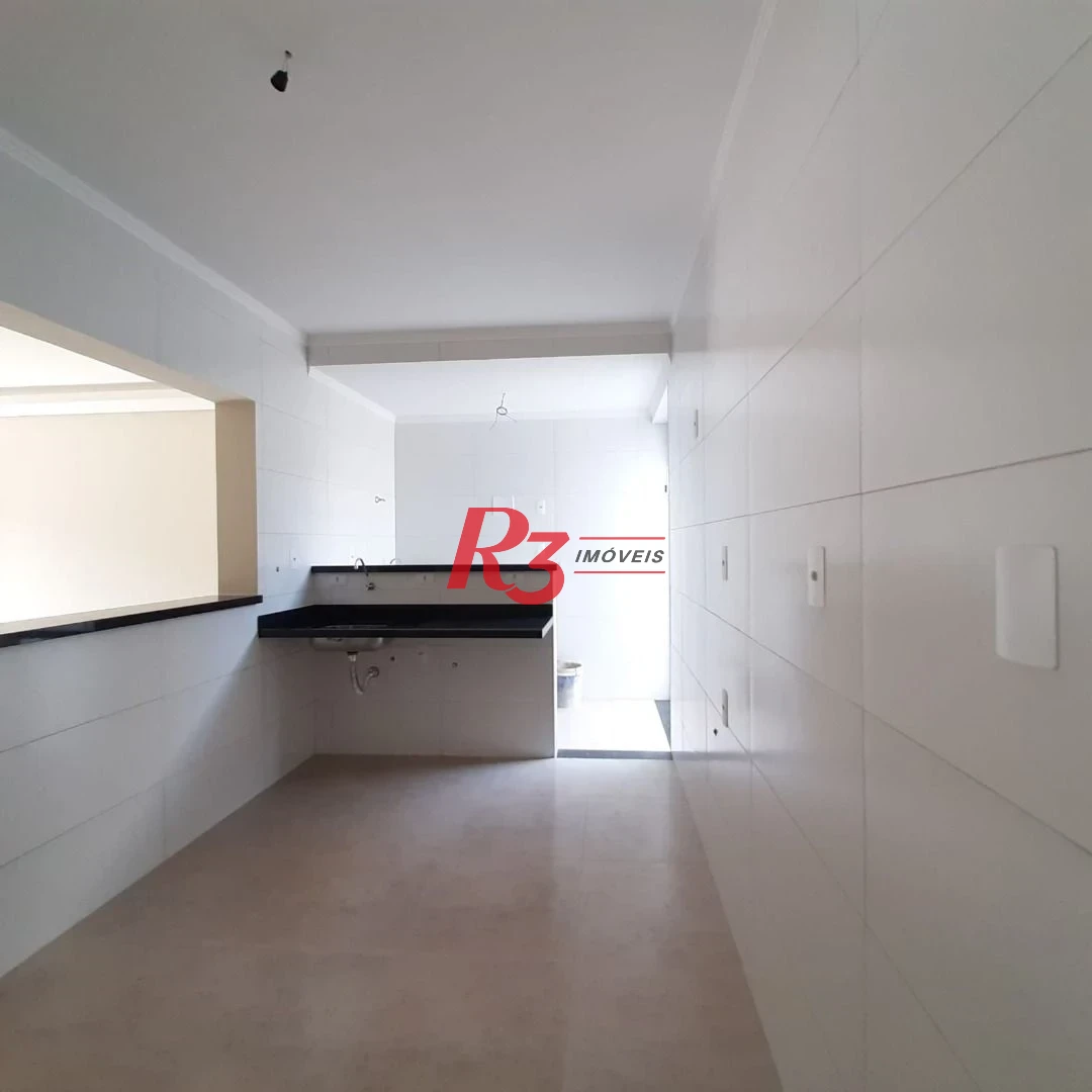 Casa com 2 dormitórios à venda, 108 m² por R$ 790.000,00 - Marapé - Santos/SP