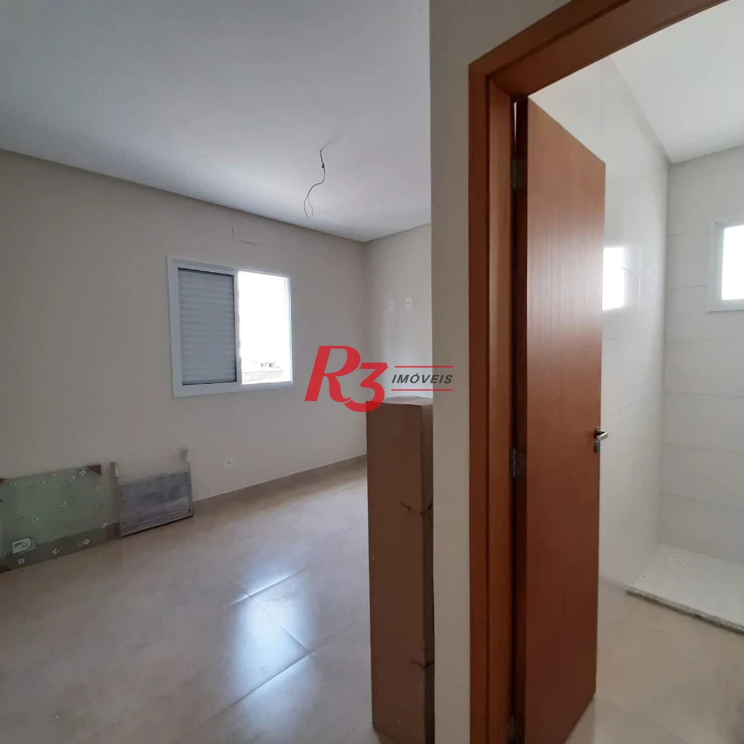 Casa com 2 dormitórios à venda, 108 m² por R$ 790.000,00 - Marapé - Santos/SP