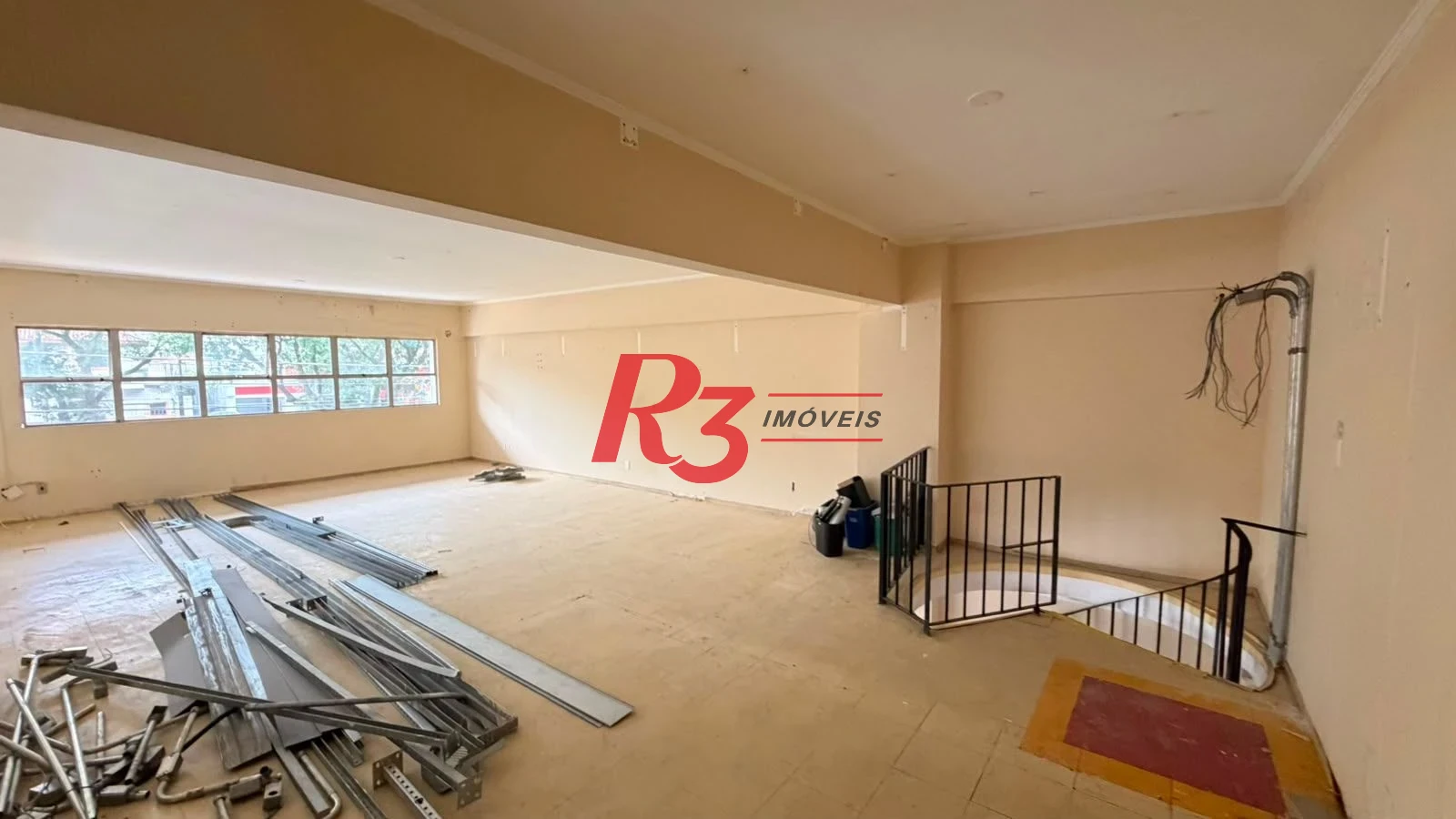 Loja, 180 m² - venda por R$ 1.550.000,00 ou aluguel por R$ 15.600,00/mês - Marapé - Santos/SP