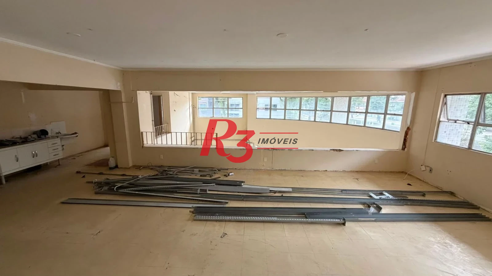 Loja, 180 m² - venda por R$ 1.550.000,00 ou aluguel por R$ 15.600,00/mês - Marapé - Santos/SP