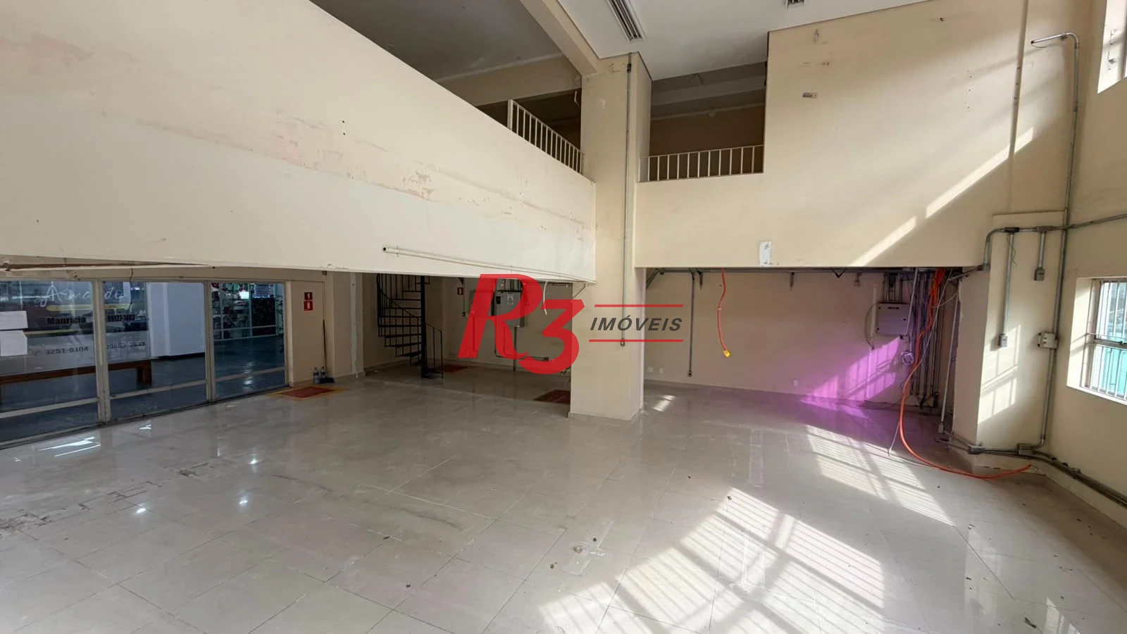 Loja, 180 m² - venda por R$ 1.550.000,00 ou aluguel por R$ 15.600,00/mês - Marapé - Santos/SP