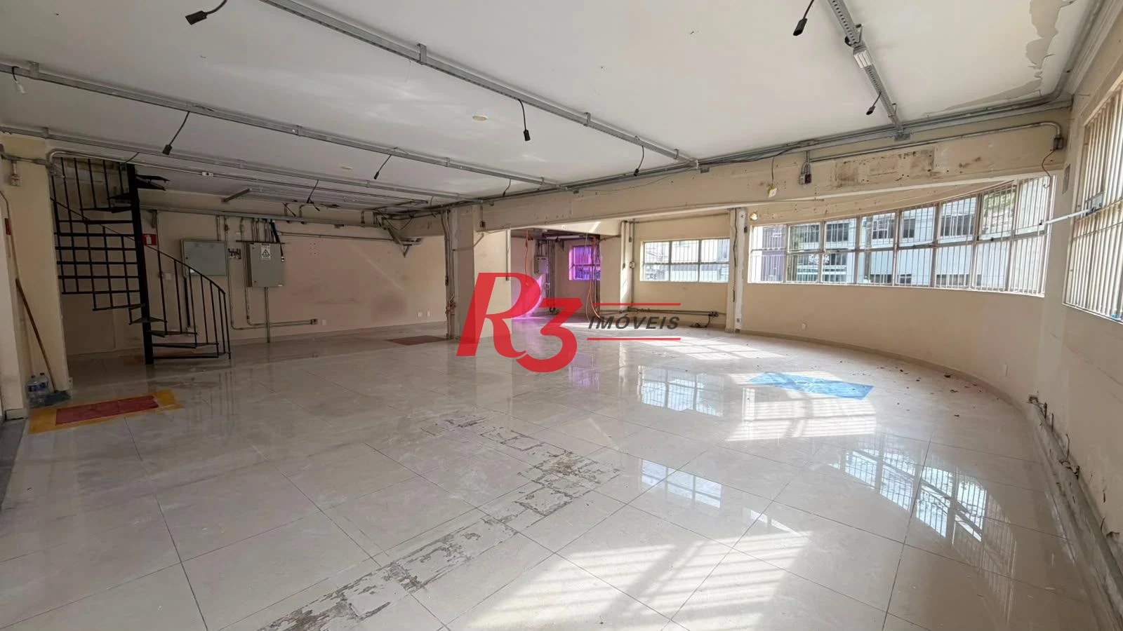 Loja, 180 m² - venda por R$ 1.550.000,00 ou aluguel por R$ 15.600,00/mês - Marapé - Santos/SP