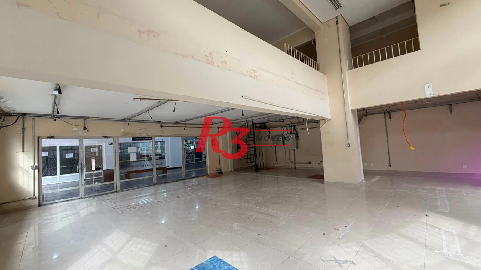Loja, 180 m² - venda por R$ 1.550.000,00 ou aluguel por R$ 15.600,00/mês - Marapé - Santos/SP