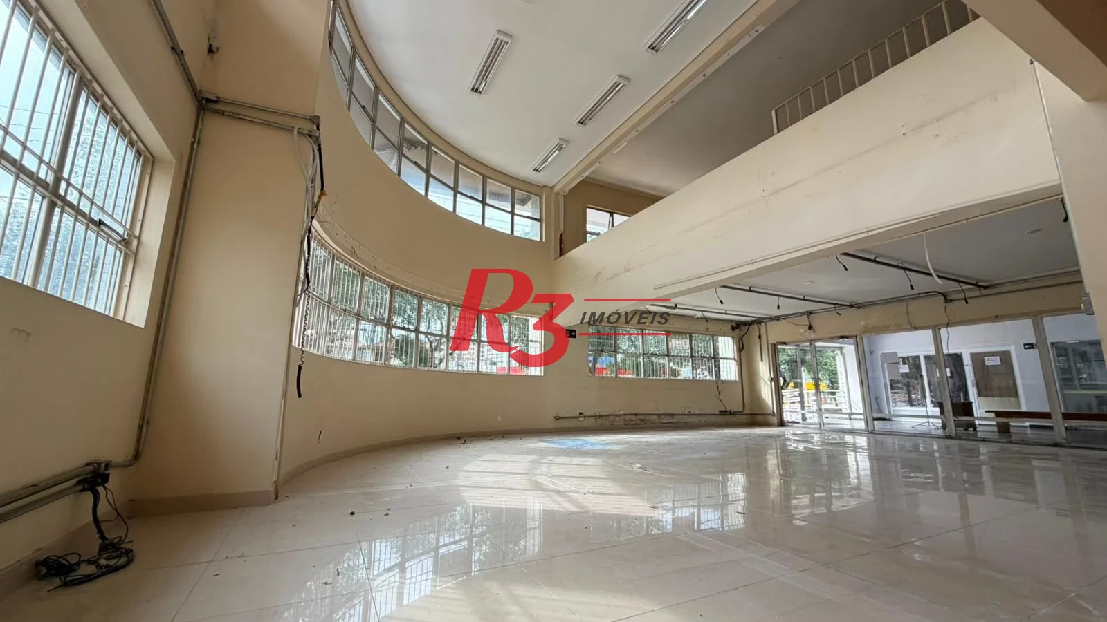 Loja, 180 m² - venda por R$ 1.550.000,00 ou aluguel por R$ 15.600,00/mês - Marapé - Santos/SP