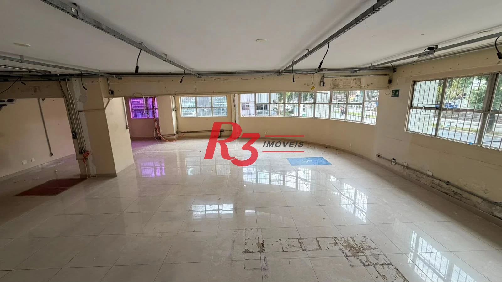 Loja, 180 m² - venda por R$ 1.550.000,00 ou aluguel por R$ 15.600,00/mês - Marapé - Santos/SP
