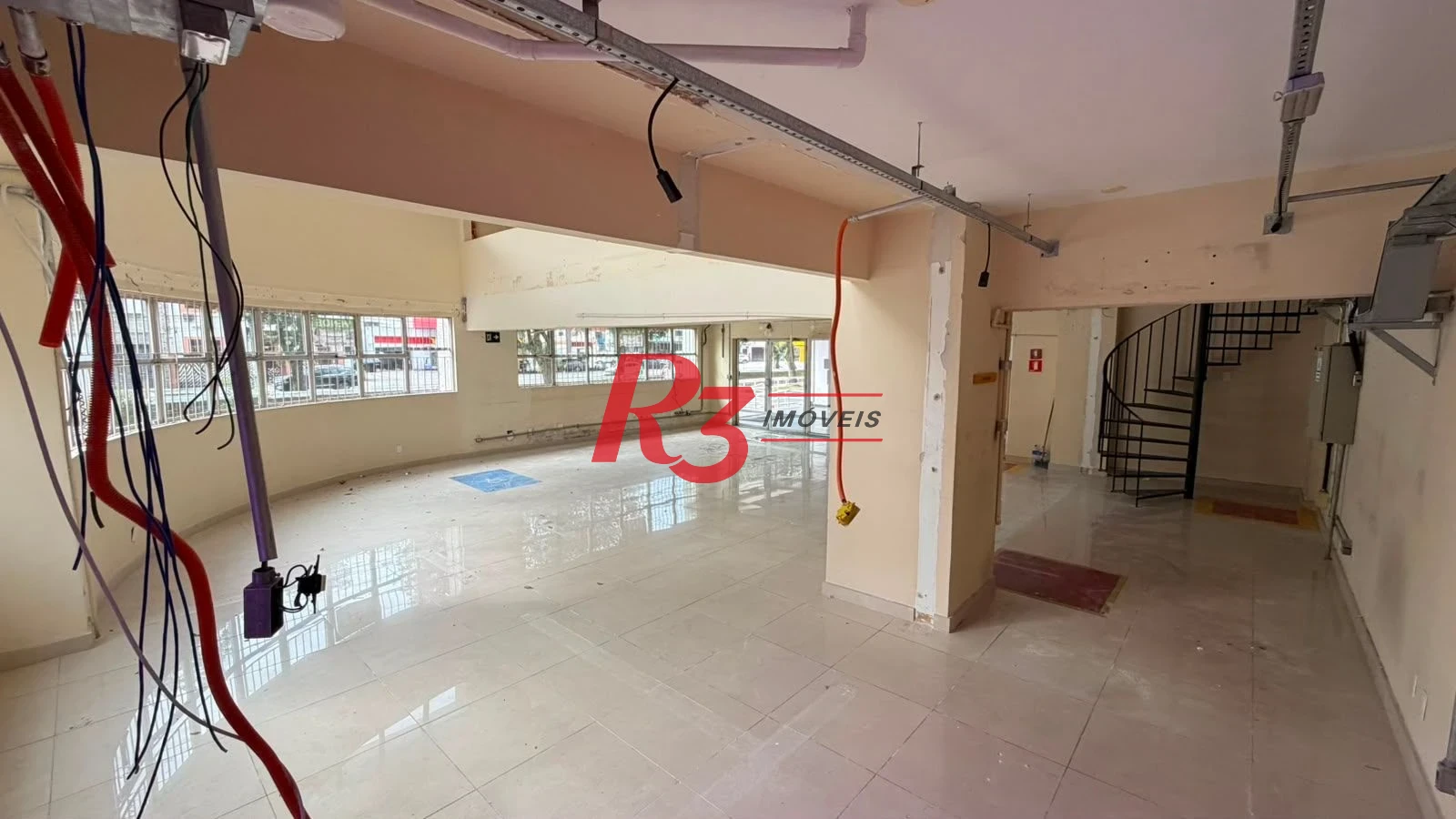 Loja, 180 m² - venda por R$ 1.550.000,00 ou aluguel por R$ 15.600,00/mês - Marapé - Santos/SP