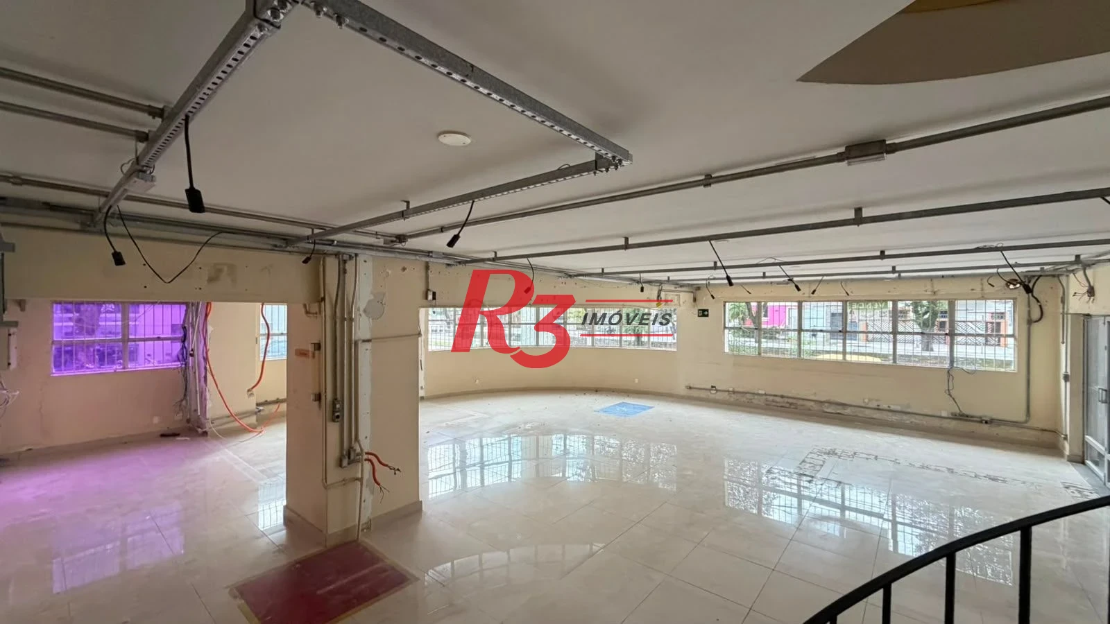 Loja, 180 m² - venda por R$ 1.550.000,00 ou aluguel por R$ 15.600,00/mês - Marapé - Santos/SP