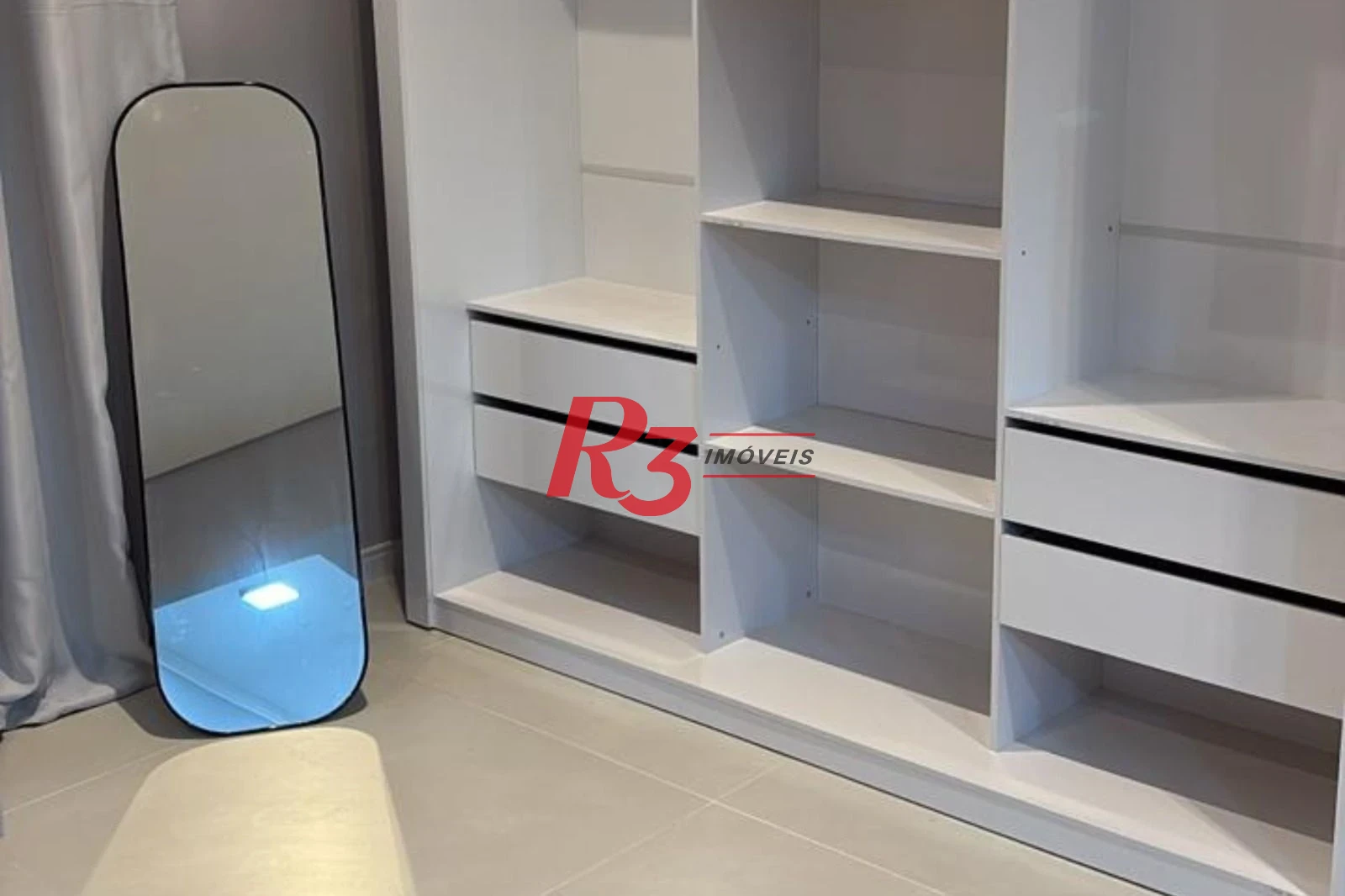 Apartamento com 1 dormitório à venda, 31 m² por R$ 430.000,00 - Gonzaga - Santos/SP