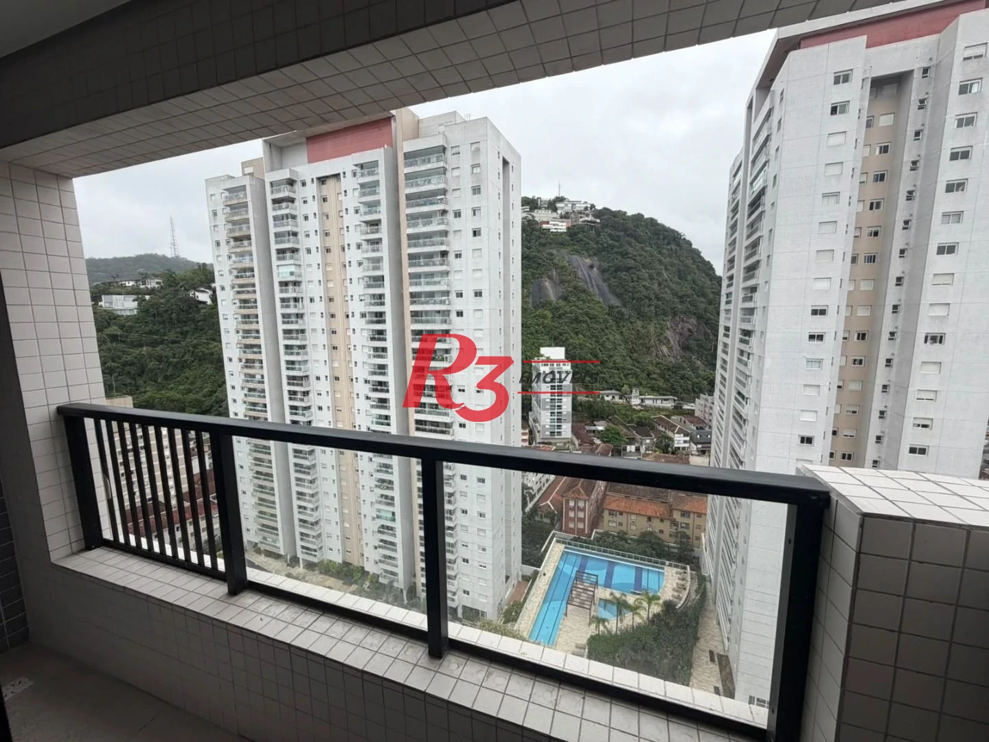 Apartamento com 2 dormitórios à venda, 70 m² por R$ 980.000,00 - José Menino - Santos/SP