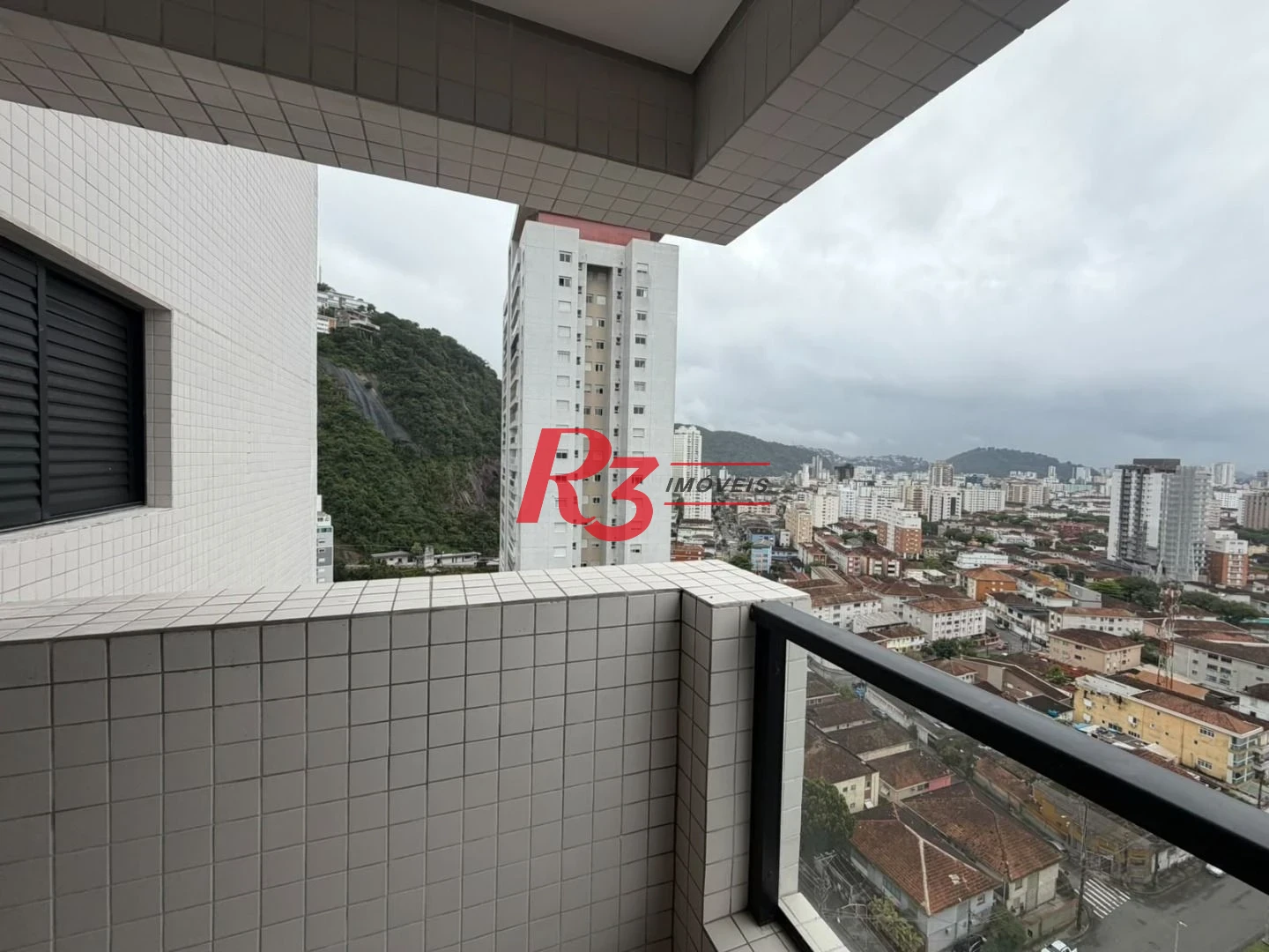 Apartamento com 2 dormitórios à venda, 70 m² por R$ 980.000,00 - José Menino - Santos/SP