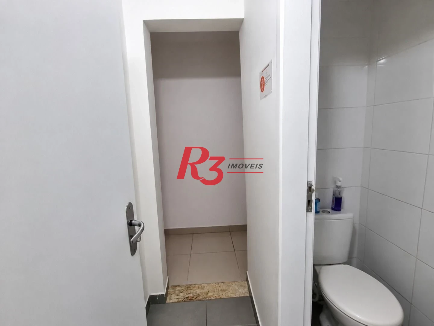 Prédio à venda, 238 m² por R$ 1.500.000,00 - Vila Mathias - Santos/SP
