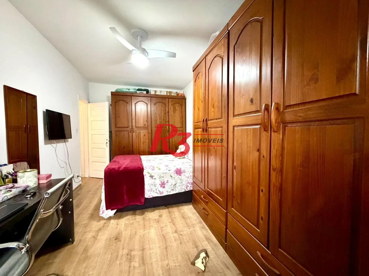 Apartamento com 2 dormitórios à venda, 65 m² por R$ 329.000,00 - Vila Mathias - Santos/SP