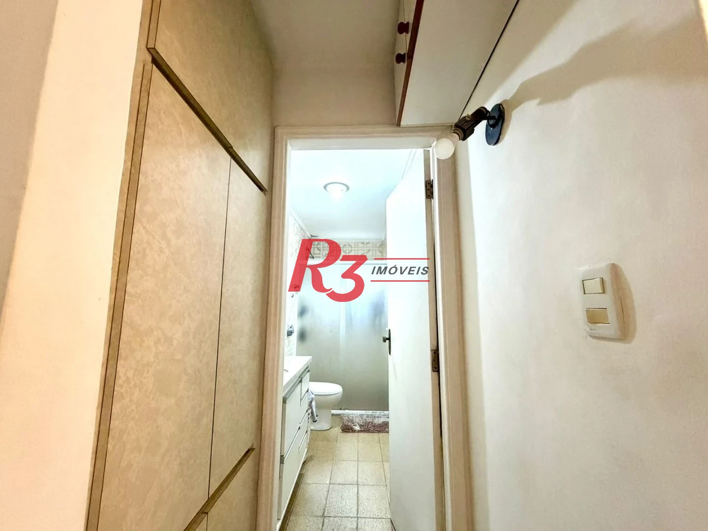 Apartamento com 2 dormitórios à venda, 65 m² por R$ 329.000,00 - Vila Mathias - Santos/SP