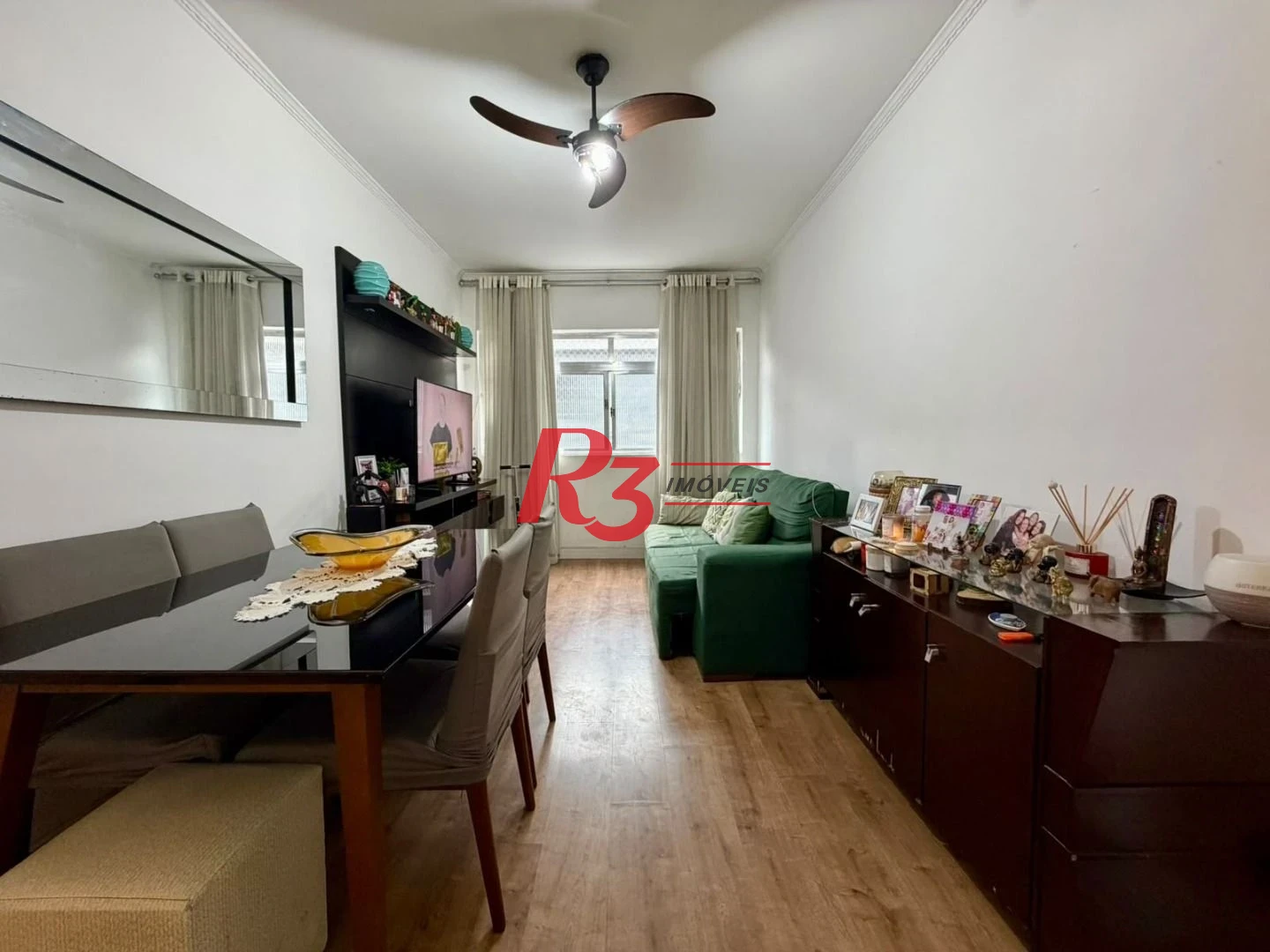 Apartamento com 2 dormitórios à venda, 65 m² por R$ 329.000,00 - Vila Mathias - Santos/SP