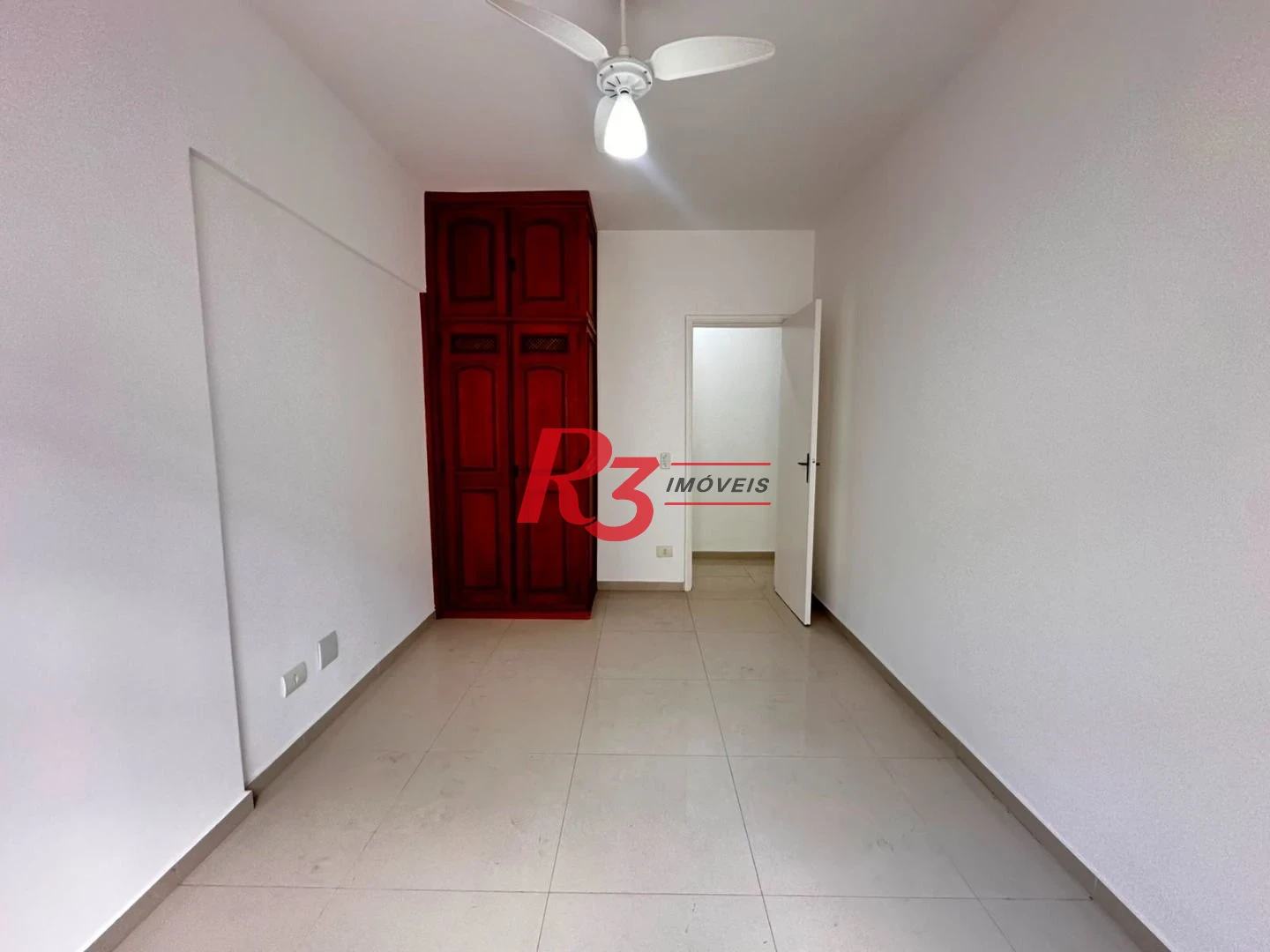 Apartamento com 2 dormitórios à venda, 73 m² por R$ 545.000,00 - Ponta da Praia - Santos/SP