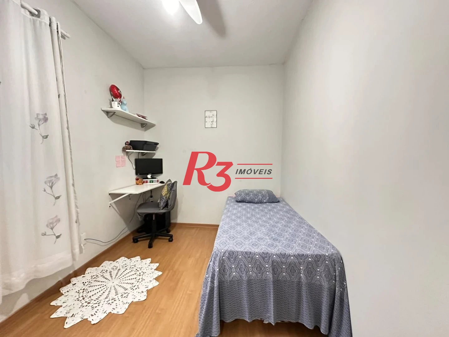 Apartamento com 3 dormitórios à venda, 69 m² por R$ 430.000,00 - Areia Branca - Santos/SP