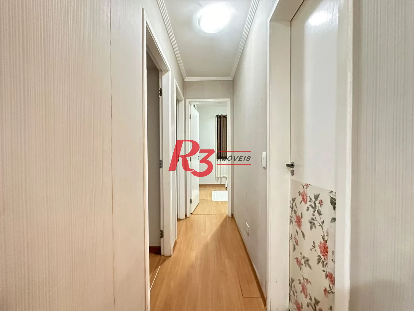 Apartamento com 3 dormitórios à venda, 69 m² por R$ 430.000,00 - Areia Branca - Santos/SP