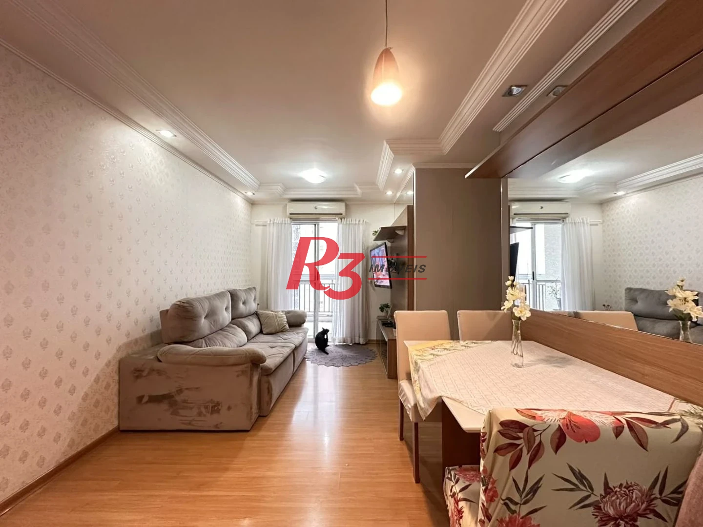 Apartamento com 3 dormitórios à venda, 69 m² por R$ 430.000,00 - Areia Branca - Santos/SP