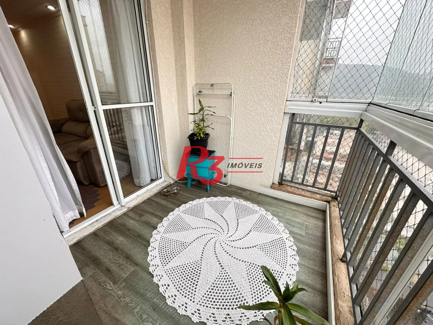 Apartamento com 3 dormitórios à venda, 69 m² por R$ 430.000,00 - Areia Branca - Santos/SP