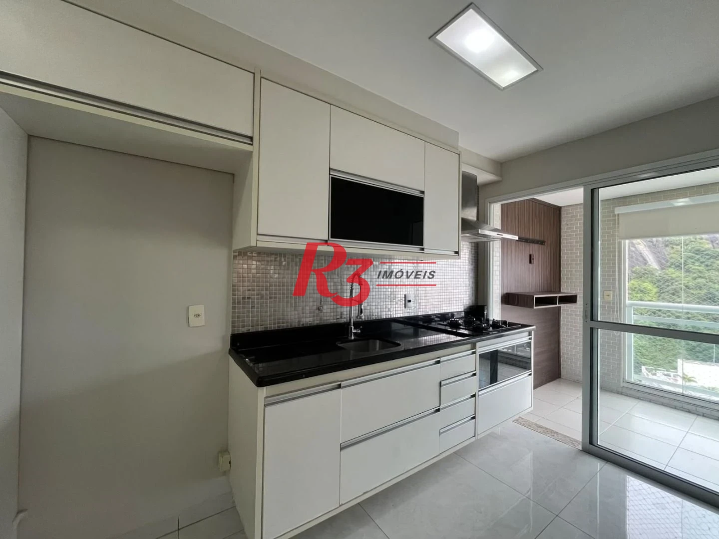 Apartamento com 3 dormitórios para alugar, 98 m² por R$ 6.800,00/mês - Marapé - Santos/SP