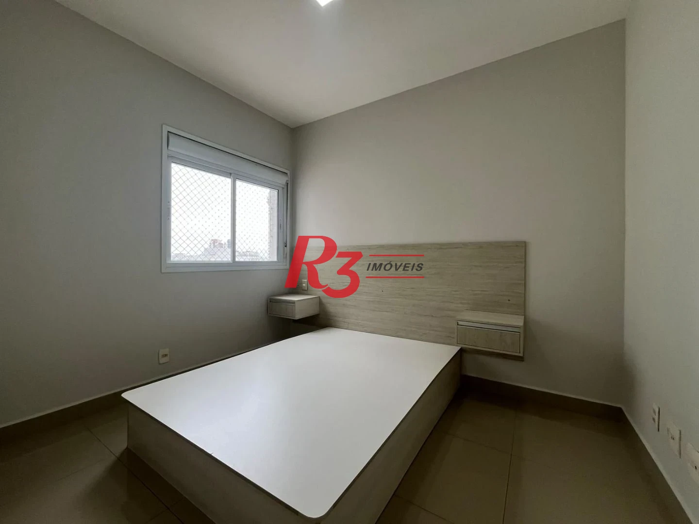 Apartamento com 3 dormitórios para alugar, 98 m² por R$ 6.800,00/mês - Marapé - Santos/SP