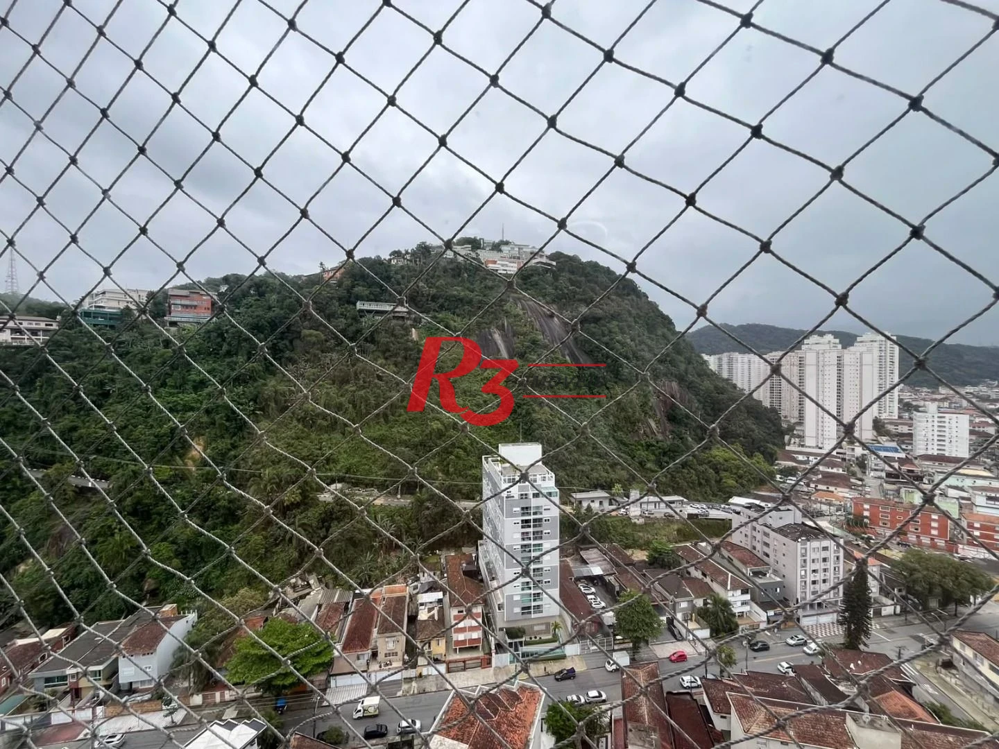 Apartamento com 3 dormitórios para alugar, 98 m² por R$ 6.800,00/mês - Marapé - Santos/SP
