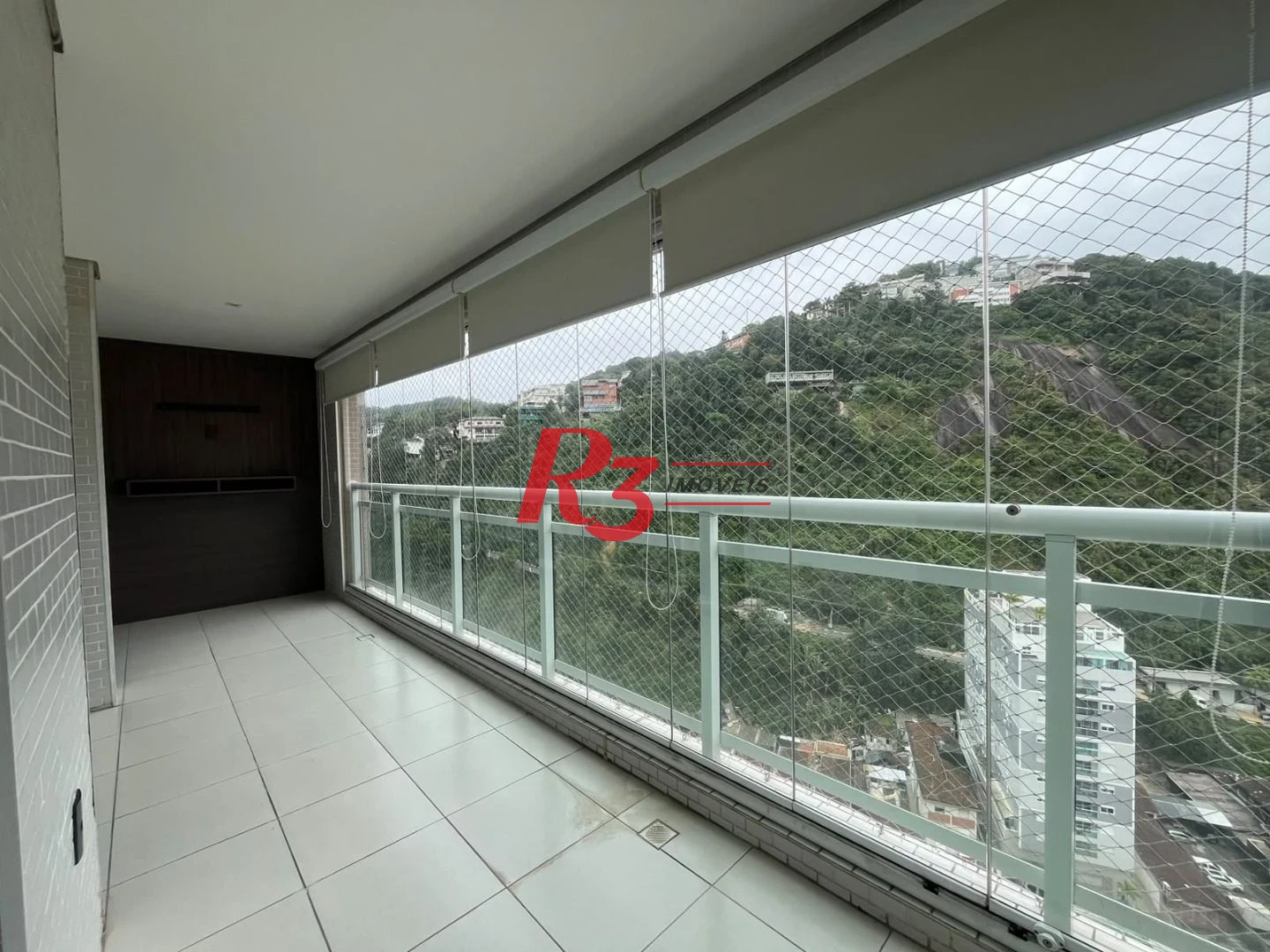 Apartamento com 3 dormitórios para alugar, 98 m² por R$ 6.800,00/mês - Marapé - Santos/SP