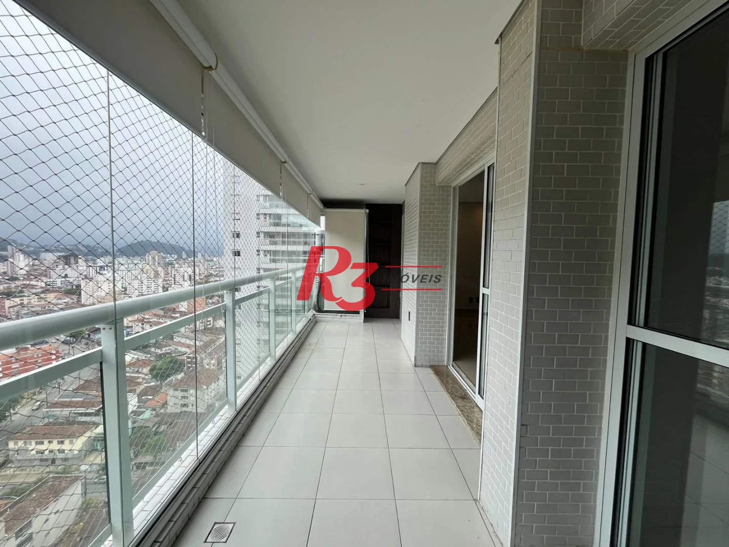 Apartamento com 3 dormitórios para alugar, 98 m² por R$ 6.800,00/mês - Marapé - Santos/SP